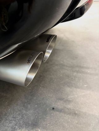 ➡️ Instalace Milltek Sport Catback pro Range Rover Defender 🔧 💪🏻 Lepší výkon a odezva motoru 🔊 Sportovní, hlubší zvuk...